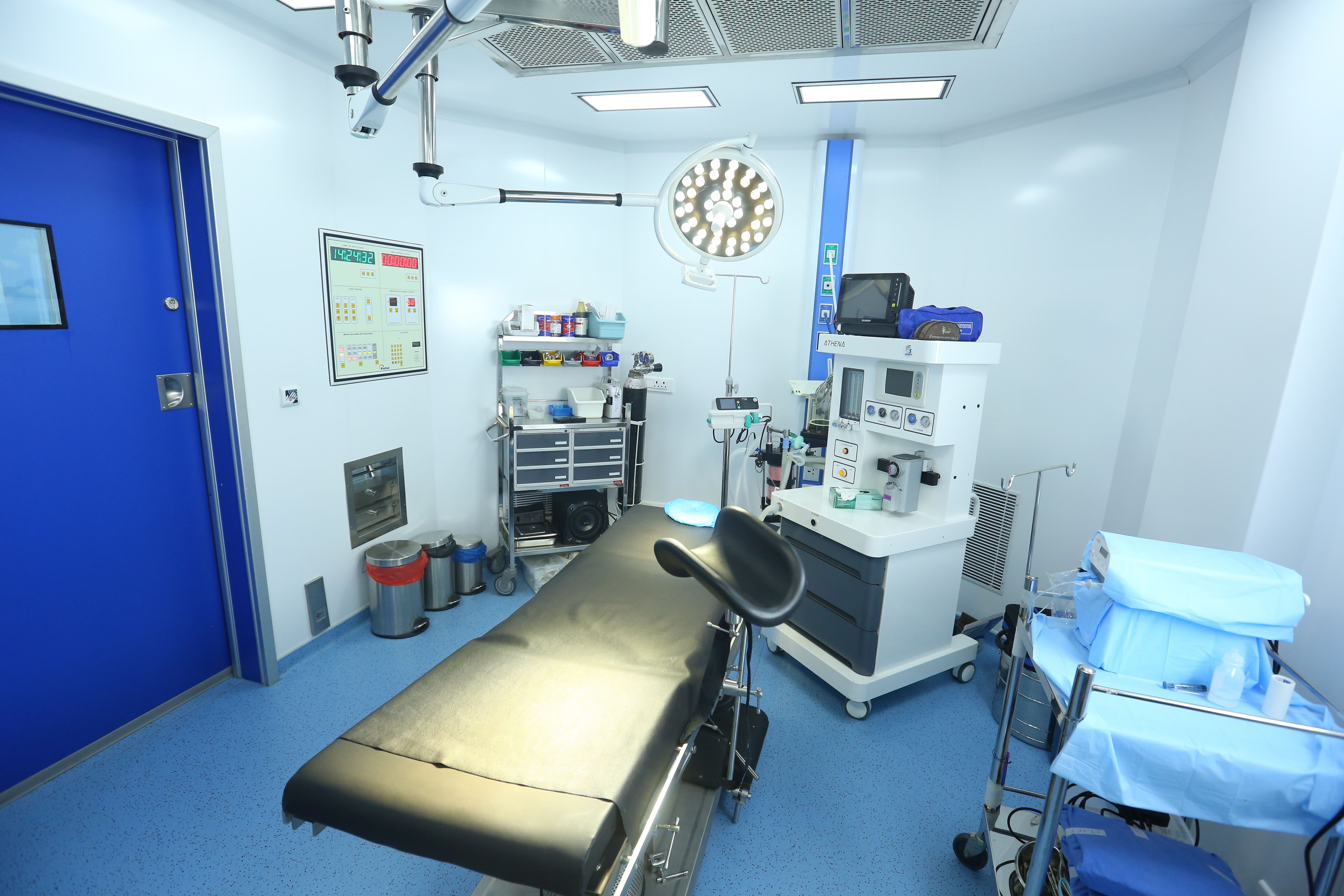 Advanced Embryology Lab Microscope at Nestlings